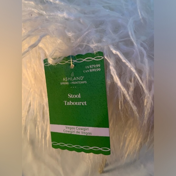 NWT Ashland Fux Fur 4 Legged Stool Gold Colored with White Fur Top - Picture 7 of 13